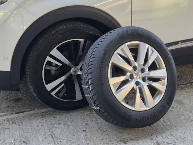 PEUGEOT 3008 1.2 PureTech Allure EAT