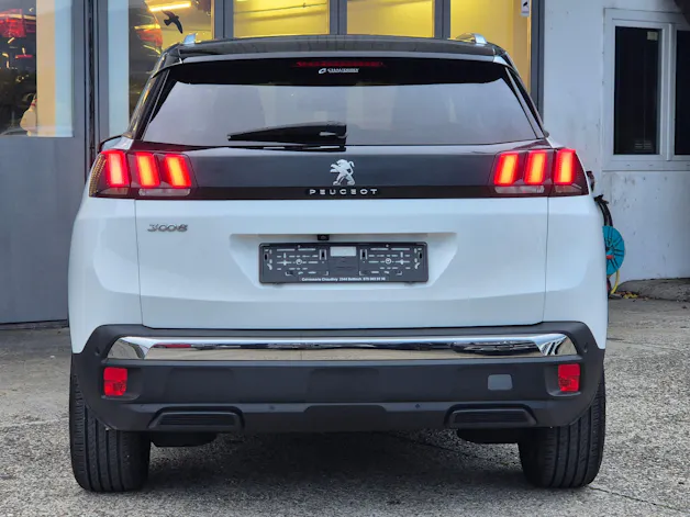 PEUGEOT 3008 1.2 PureTech Allure EAT