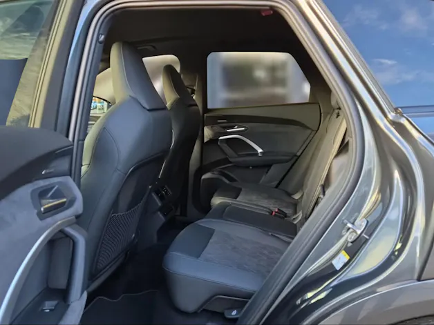 AUDI Q5 TDI quattro 150 kW S-tronic Daytonagrau Perleffekt