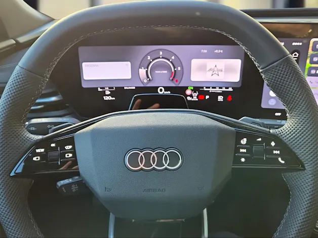 AUDI Q5 TDI quattro 150 kW S-tronic Daytonagrau Perleffekt