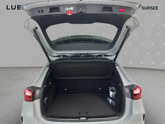 MERCEDES-BENZ GLA 200 Night Star 7G-DCT