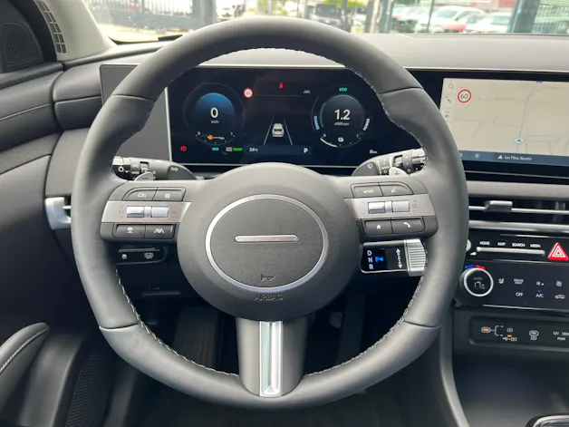 HYUNDAI Tucson 1.6 TGDI HEV Amplia 4WD