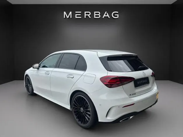MERCEDES-BENZ A 200 Night Star 7G-DCT