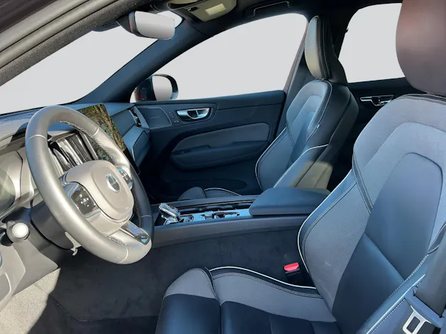 VOLVO XC60 B5 B AWD Plus Black Edition