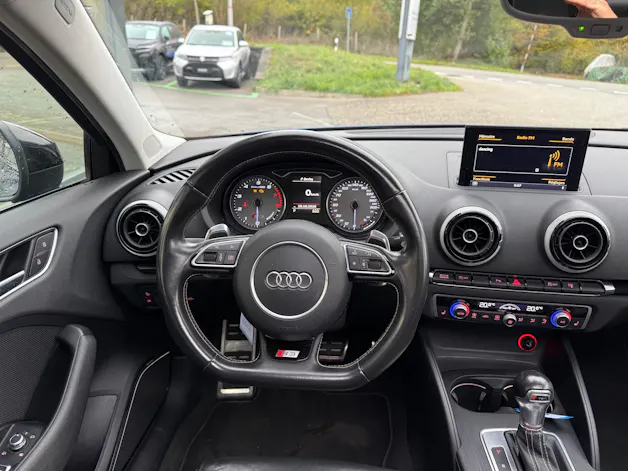 AUDI S3 Limousine 2.0 TFSI quattro S-tronic