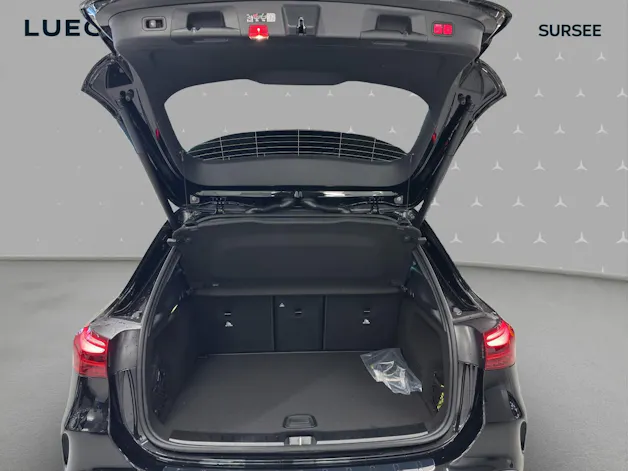 MERCEDES-BENZ GLA 250 4Matic 8G-DCT Swiss Star