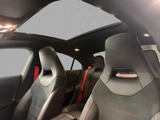 MERCEDES-BENZ CLA 35 4M - AMG / Panorama-Dach / Soundsystem / Multibeam LED / Ambiente-Licht