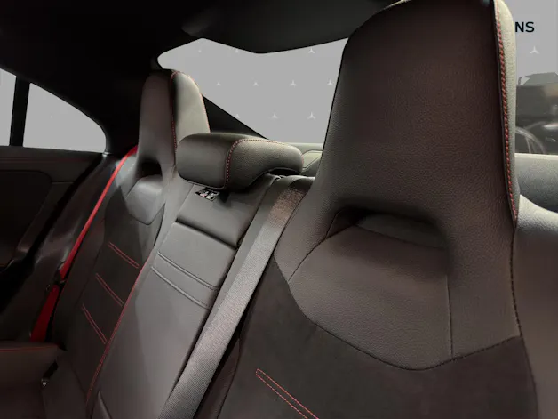 MERCEDES-BENZ CLA 35 4M - AMG / Panorama-Dach / Soundsystem / Multibeam LED / Ambiente-Licht