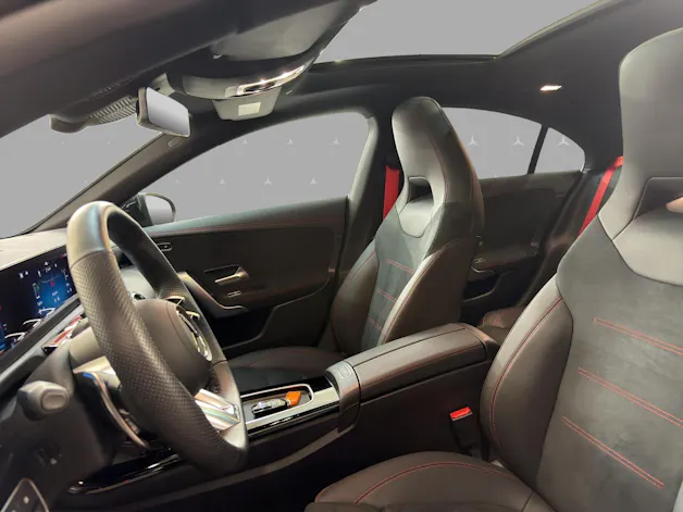 MERCEDES-BENZ CLA 35 4M - AMG / Panorama-Dach / Soundsystem / Multibeam LED / Ambiente-Licht