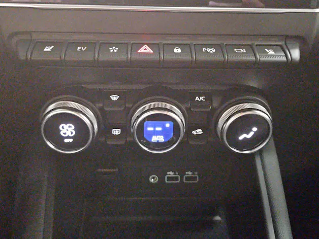 RENAULT Captur 1.6 E-Tech 145 Techno DHT