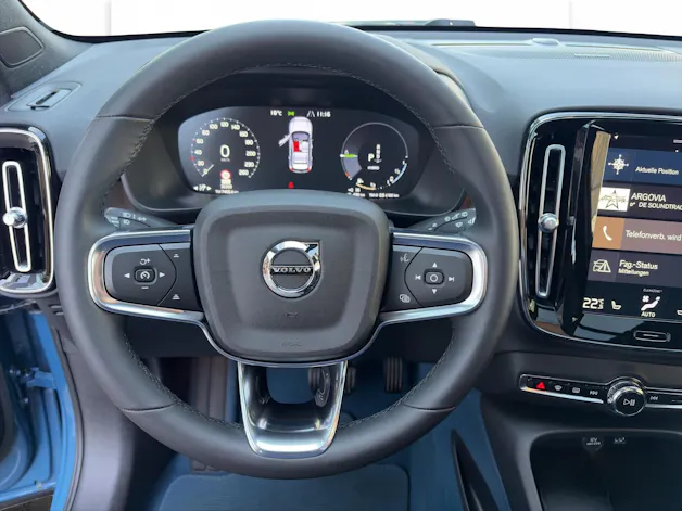 VOLVO XC40 1.5 T5 PiH Ultimate Dark