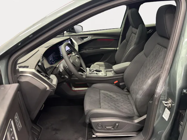 AUDI Q4 SUV e-tron quattro performance Edition Swiss-Ski 340PS