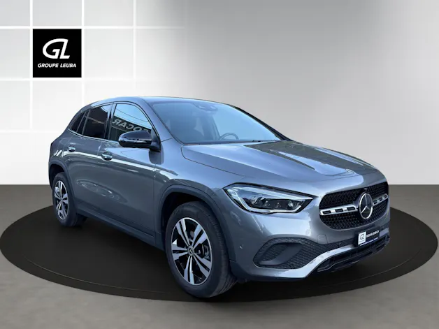 MERCEDES-BENZ GLA 250e Progressive 8G-DCT
