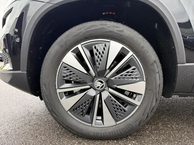 SKODA Karoq 1.5 TSI Dynamic DSG