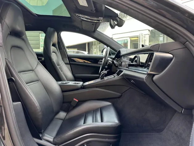PORSCHE Panamera GTS Sport Turismo