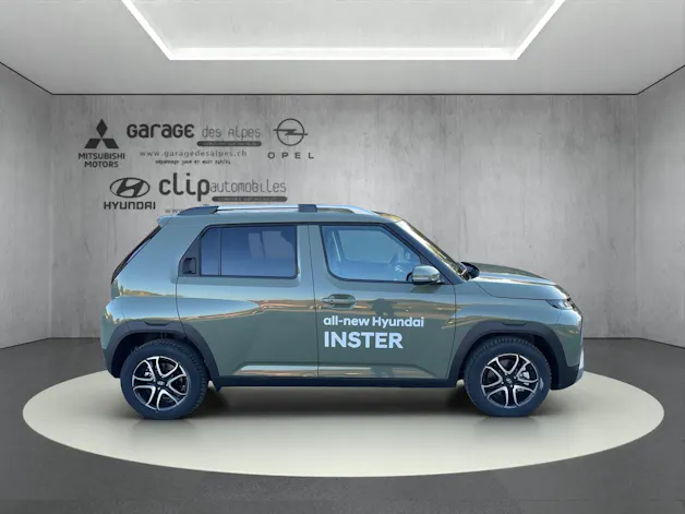 HYUNDAI Inster 49 kWh Electric Amplia