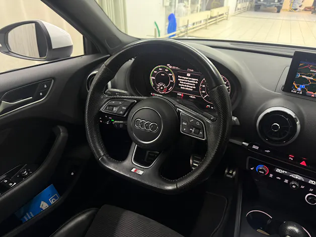 AUDI A3 Sportback 40 TFSI e-tron Sport S-tronic