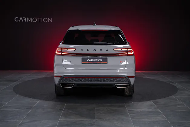 SKODA Kodiaq 2.0 TSI RS / 7Plätzer / Panorama-Schiebedach / 360°Kamera