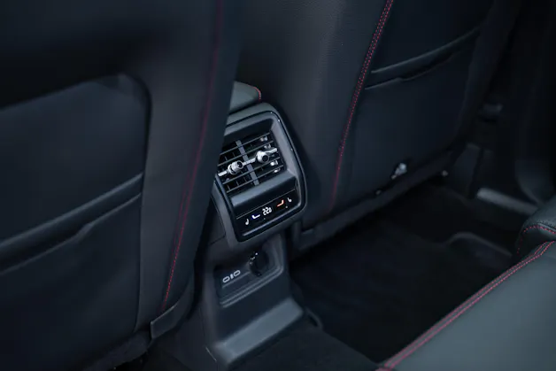SKODA Kodiaq 2.0 TSI RS / 7Plätzer / Panorama-Schiebedach / 360°Kamera