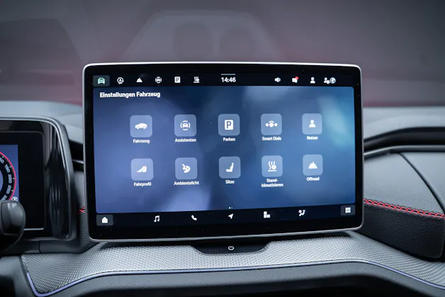 SKODA Kodiaq 2.0 TSI RS / 7Plätzer / Panorama-Schiebedach / 360°Kamera