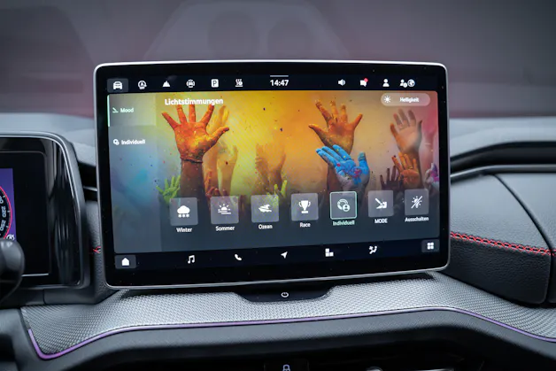 SKODA Kodiaq 2.0 TSI RS / 7Plätzer / Panorama-Schiebedach / 360°Kamera