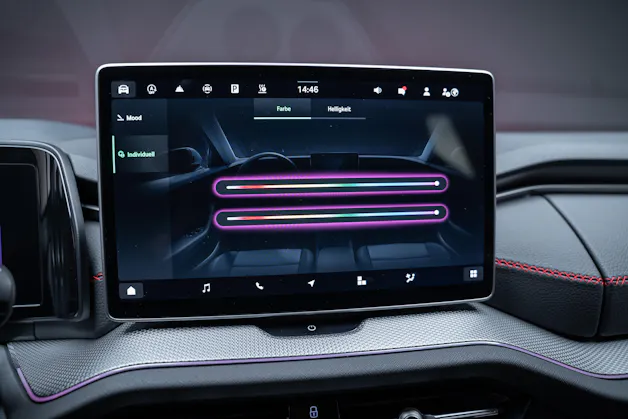 SKODA Kodiaq 2.0 TSI RS / 7Plätzer / Panorama-Schiebedach / 360°Kamera