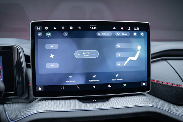 SKODA Kodiaq 2.0 TSI RS / 7Plätzer / Panorama-Schiebedach / 360°Kamera