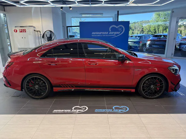 MERCEDES-BENZ CLA 45 AMG 381PS 4Matic Speedshift-Automat