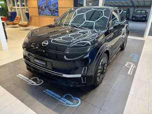 NISSAN Micra 52kWh Advance Automat