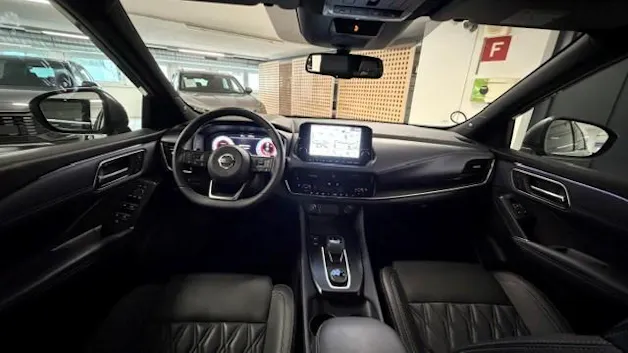 NISSAN Qashqai 1.3 DIG-T MHEV Tekna+ Xtronic 4x4
