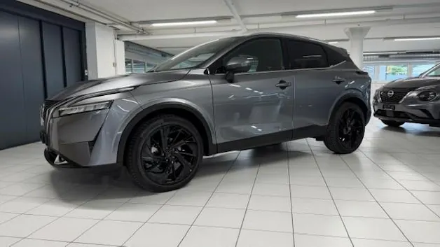 NISSAN Qashqai 1.3 DIG-T MHEV Tekna+ Xtronic 4x4