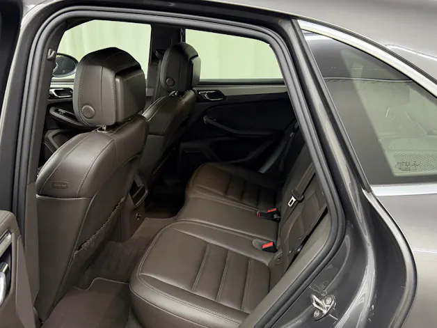 PORSCHE Macan S PDK
