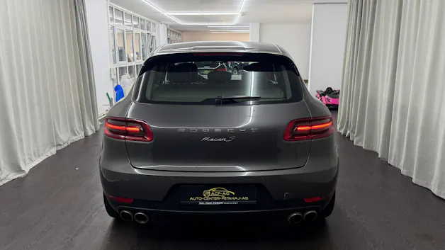 PORSCHE Macan S PDK