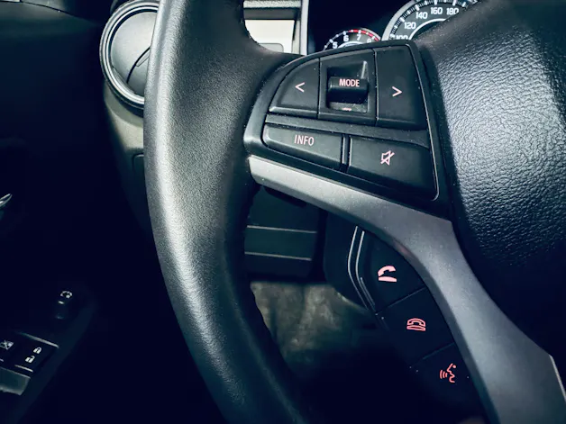 Suzuki Ignis 1.2i Compact Top Hybrid CVT