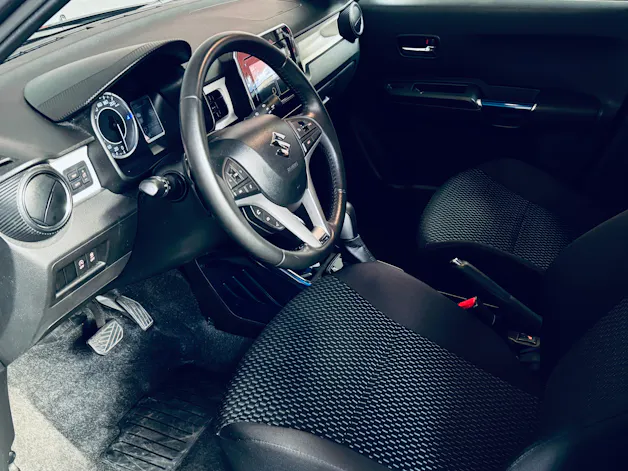 Suzuki Ignis 1.2i Compact Top Hybrid CVT
