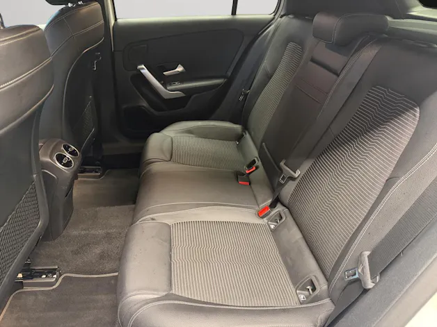 MERCEDES-BENZ A 180 Edition