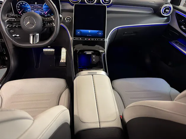 MERCEDES-BENZ GLC 200 4M - AMG / Rückfahrkamera / AHK / Soundsystem / Sitzmemory