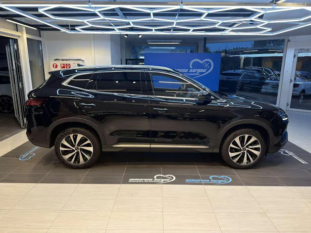 BYD Seal U DM-i Design AWD 324PS Automat