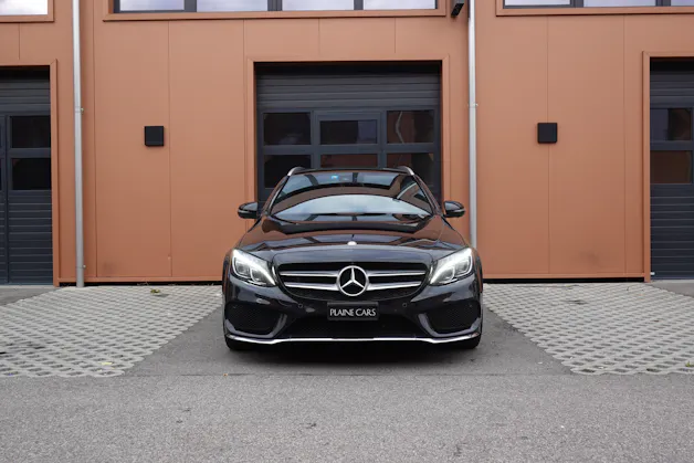 MERCEDES-BENZ C 400 AMG Line 4Matic "* Pack AMG * 8 Roues * Sièges Chauffants * Camera 360 * GPS * Tempomat * intérieur cuir *"