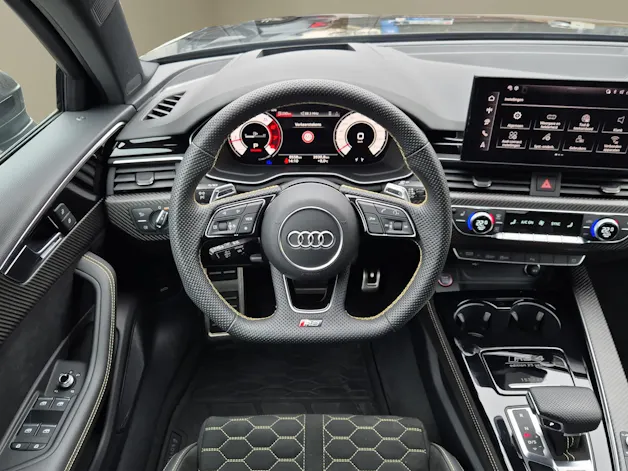 AUDI RS4 Avant 25 year edition quattro tiptronic