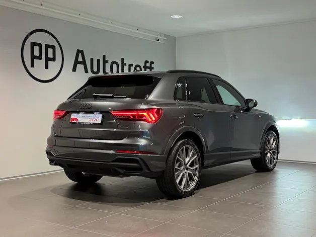 AUDI Q3 45 TFSI S line quattro S-tronic