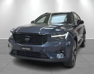 VOLVO XC40 2.0 B4 MH Black Edition