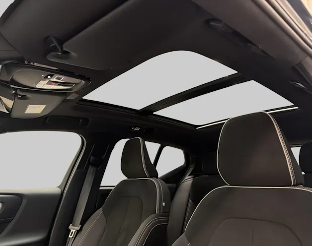 VOLVO XC40 2.0 B4 MH Black Edition