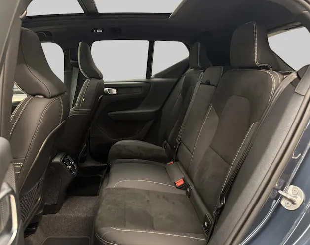 VOLVO XC40 2.0 B4 MH Black Edition
