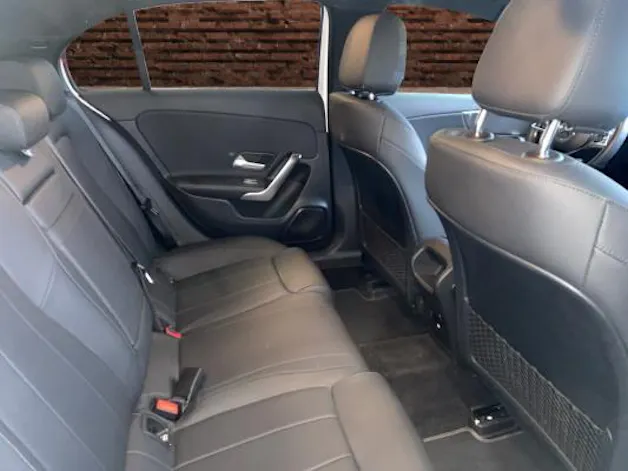 MERCEDES-BENZ A 180