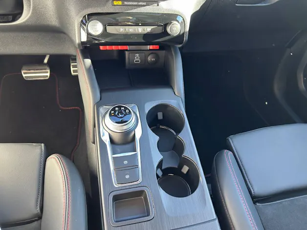 FORD Kuga 2.5 Hybrid ST-Line X 4x4 **Shadow Edition**