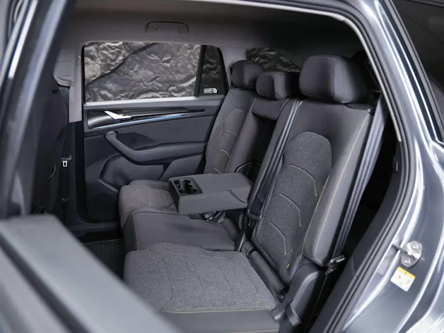 SKODA Kodiaq 1.5 TSI mHEV Selection *Facelift*Werksgarantie*7 Plätzer*