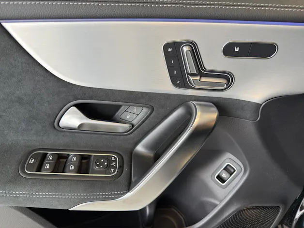 MERCEDES-BENZ CLA Shooting Brake 250 4Matic 8G-DCT