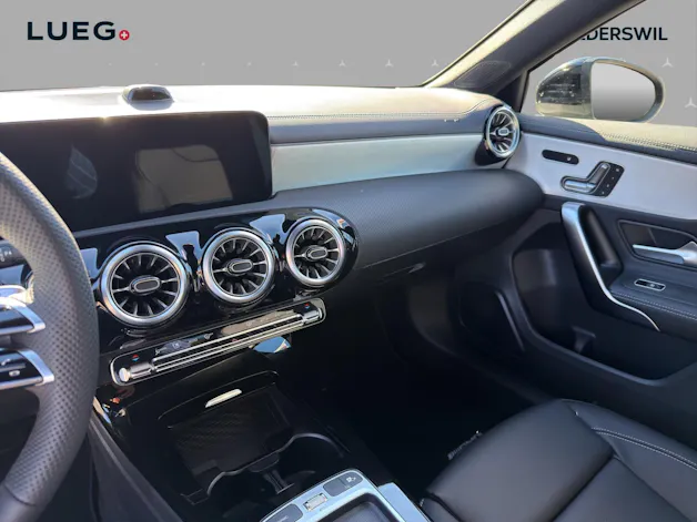 MERCEDES-BENZ A 200 Night Star 7G-DCT