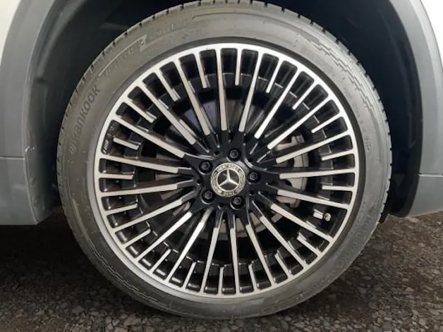 MERCEDES-BENZ EQA 350 AMG Line 4Matic